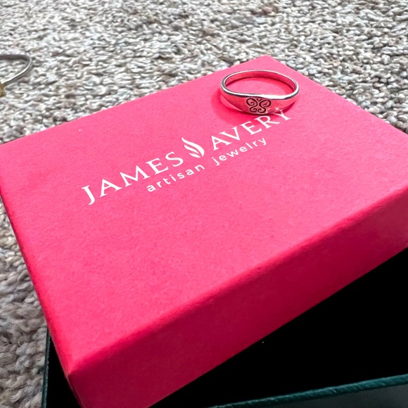 James Avery - Picture 2 of 4